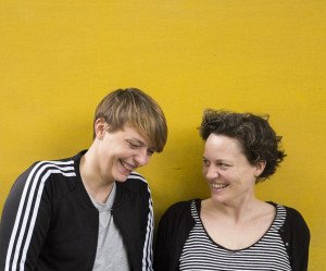 endlich. Podcast über den Tod. Caro und Susann sind die Macherinnen Foto: John Facenfield